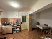 Casă / Vilă nouă cu 5 camere + casă bătranească ren...