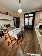 Casă / Vilă nouă cu 5 camere + casă bătranească ren... 