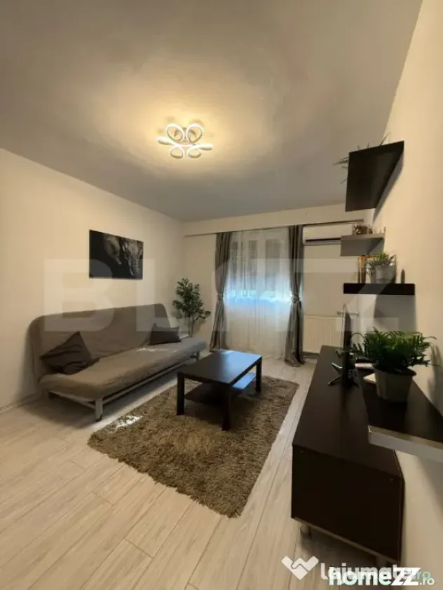 Apartament cu 2 camere, zona Ultracentral - Ploiesti (Prahova)