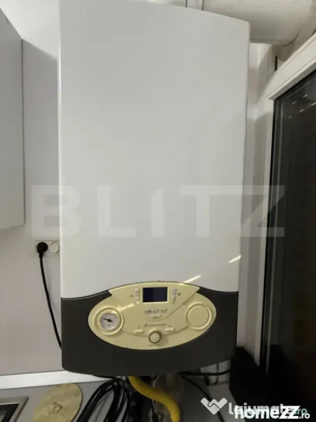 Apartament cu 2 camere, zona Ultracentral - Ploiesti (Prahova)