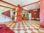 Casa cu curte | Potential pentru rezidenta sau afacere| Apar 