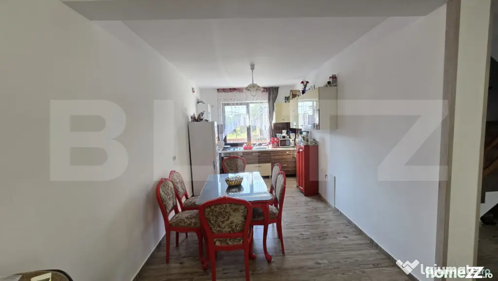 Casa 4 camere 110 mp .Teren 200 mp . Odoreu - Odoreu (Satu-Mare)