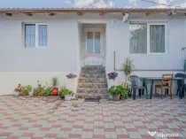 CASA RENOVATA MODERN de vanzare | 4 camere| TOHANU NOU | ...