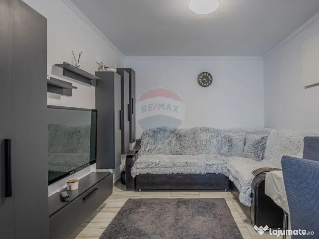 CASA RENOVATA MODERN de vanzare | 4 camere| TOHANU NOU | ...