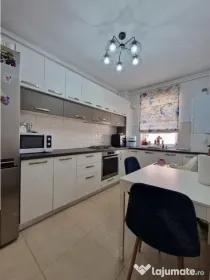 Apartament 2 camere | Decomandat | Loc de parcare | Boxă | Tractorul