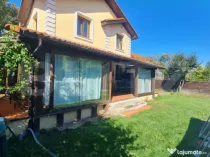 Casa individuala, 4 camere, 219 mp, 520 mp de teren, zona cu