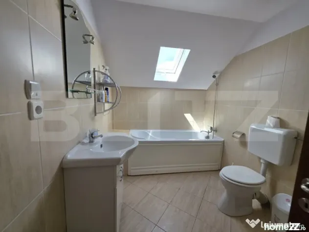 Casa de vanzare, 176mp utili, zona Balta Blonda