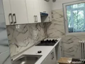 Central 2 Camere Decomandat 