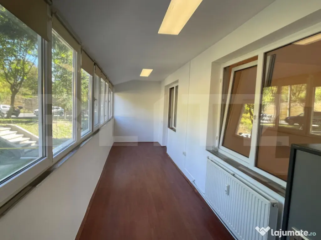 Vand apartament 3 camere, parter inalt, Tudor