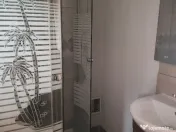 Apartament cu trei camere in vila ,et 1 