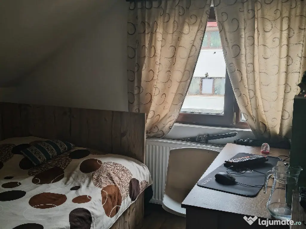 Apartament cu trei camere in vila ,et 1