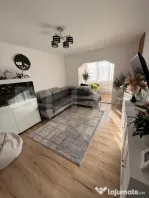 Apartament cu 3 camere, 71 mp, renovat complet, zona Tractor
