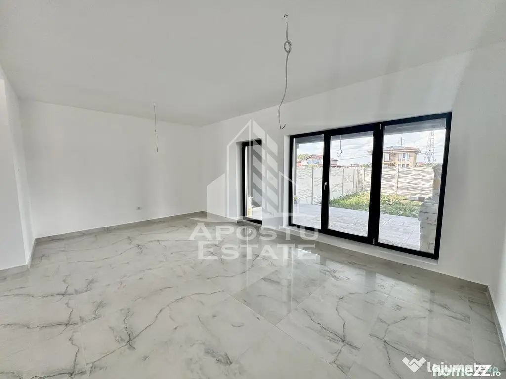 Duplex cu 4 camere, 3 bai si dressing la cheie disponibil imediat - Giroc (Timis)