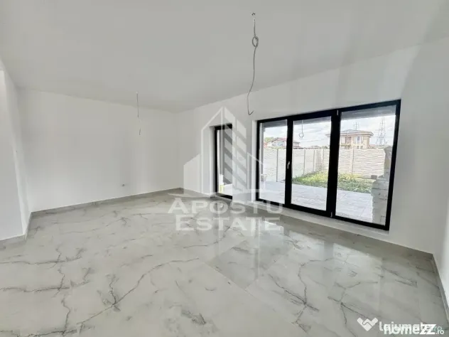 Duplex cu 4 camere, 3 bai si dressing la cheie disponibil imediat - Giroc (Timis)