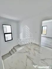 Duplex cu 4 camere, 3 bai si dressing la cheie disponibil imediat 