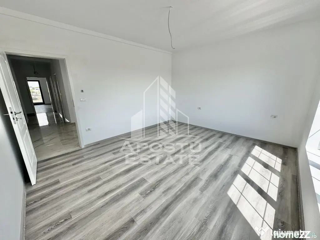Duplex cu 4 camere, 3 bai si dressing la cheie disponibil imediat - Giroc (Timis)