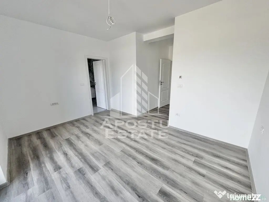 Duplex cu 4 camere, 3 bai si dressing la cheie disponibil imediat - Giroc (Timis)