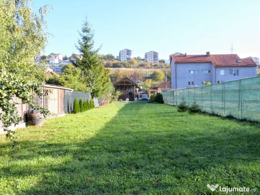 Casa cu 2 camere si 912 mp teren de inchiriat, zona Baciu