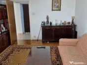 Apartament 3 camere Piata 1 Mai 