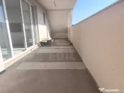 Apartament 3 camere semidecomandat Cetatii 