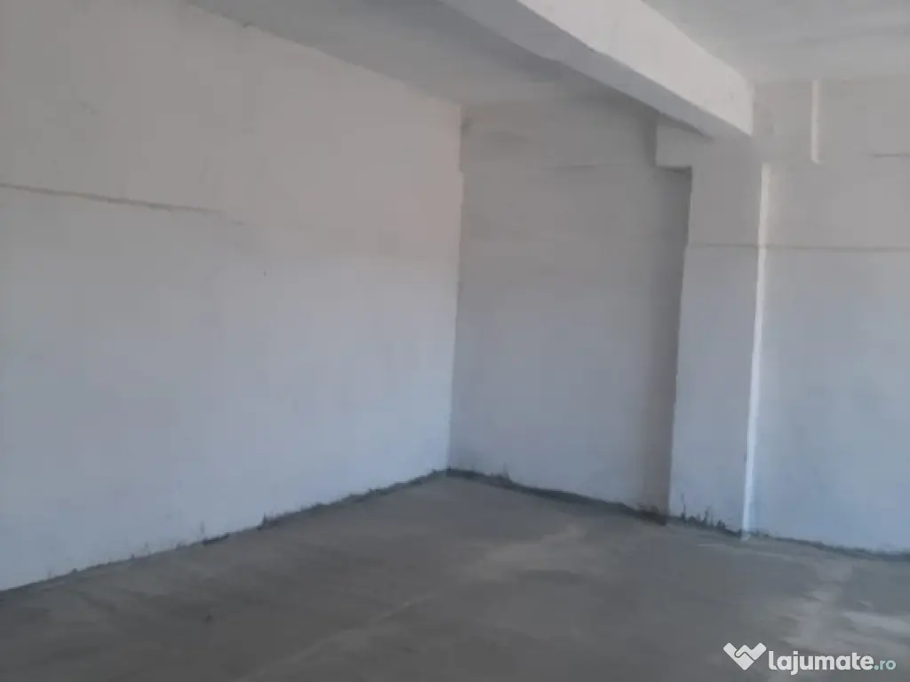 Oportunitate Ideală pentru Producție și Logistică ⚙️