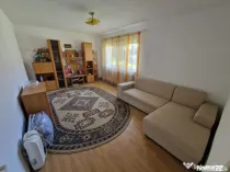 Apartament 3 camere, 71 mp, zona Hotvon