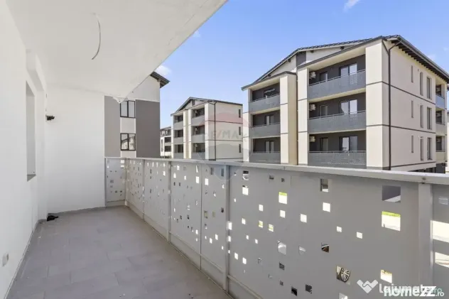 Apartament cu 3 camere de vânzare și parcare, bloc nou,...