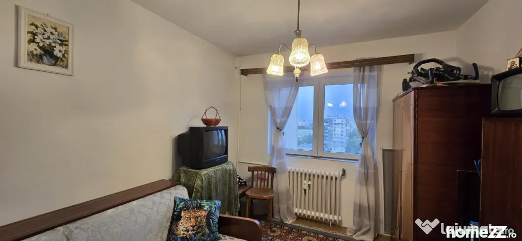 Apartament 4 camere, 83 mp, zona Vest