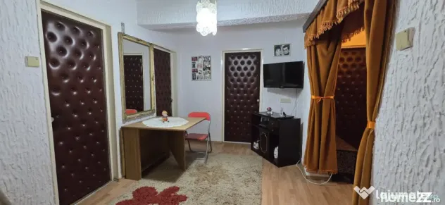 Apartament 4 camere, 83 mp, zona Vest - Ploiesti (Prahova)