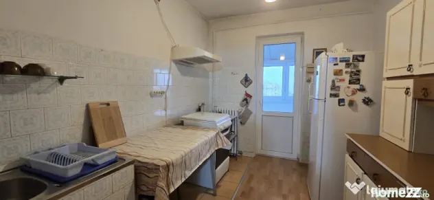 Apartament 4 camere, 83 mp, zona Vest - Ploiesti (Prahova)