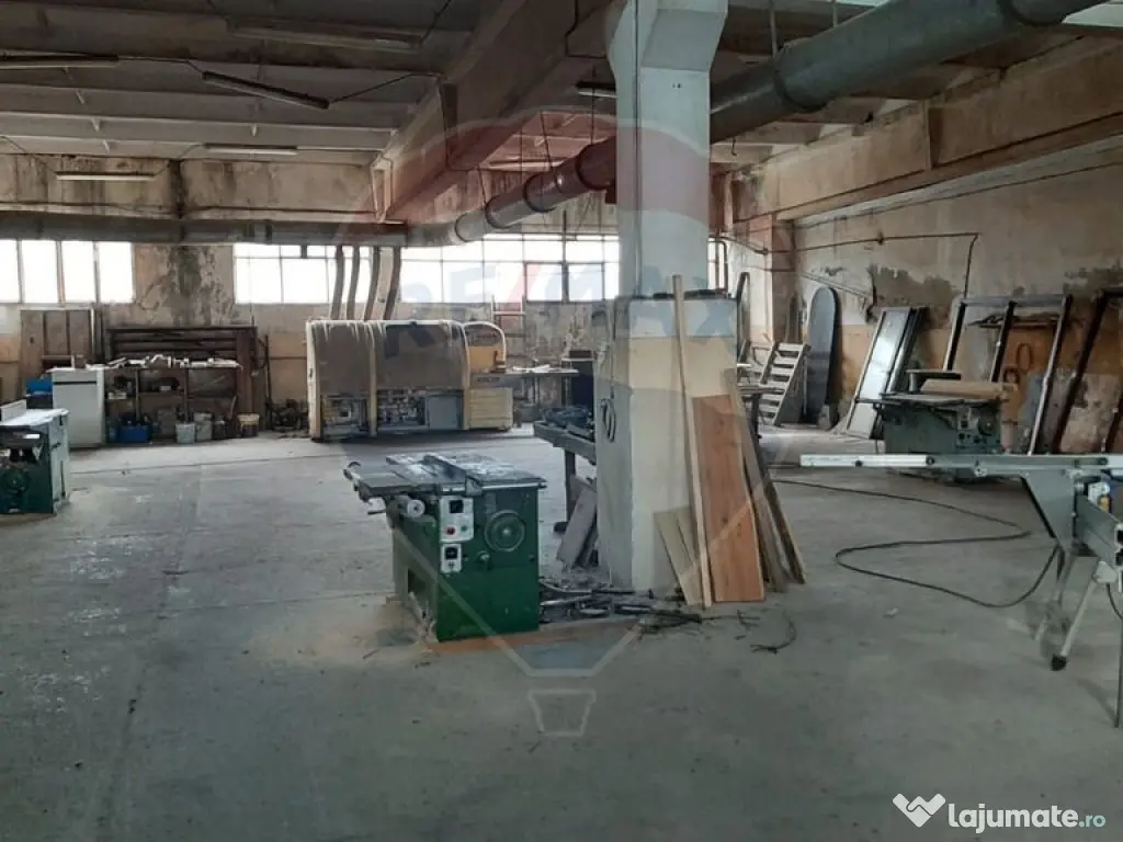 Spațiu industrial hale cu teren in zona Mihai Bravu Ploi...