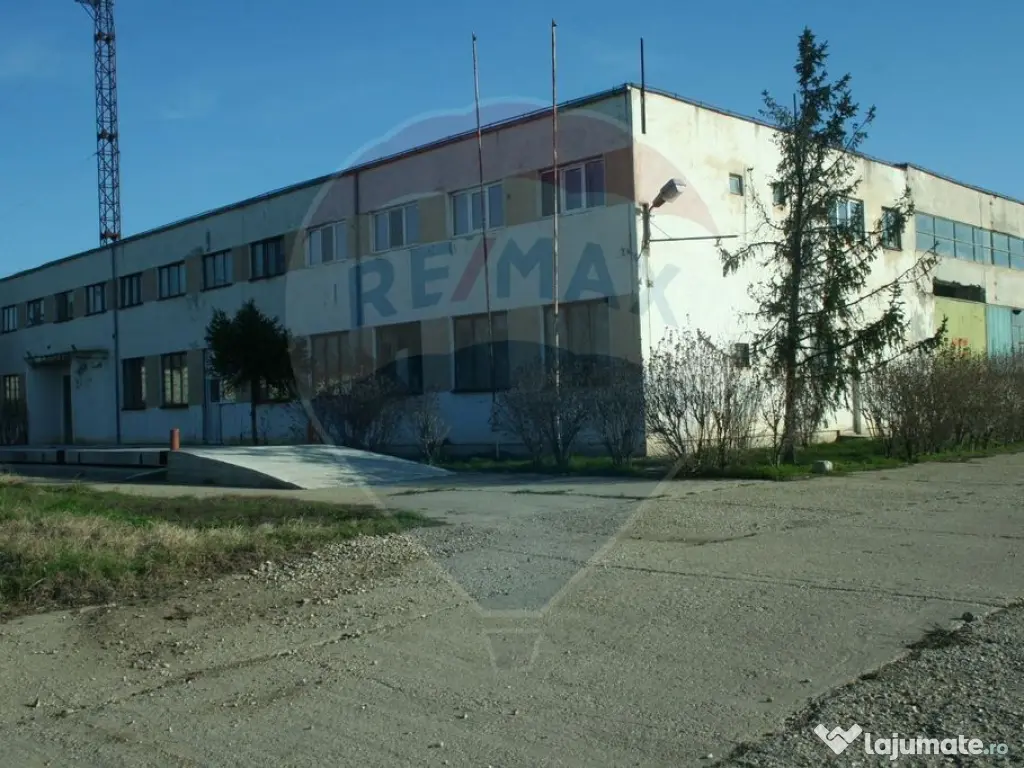 Spațiu industrial hale cu teren in zona Mihai Bravu Ploi...