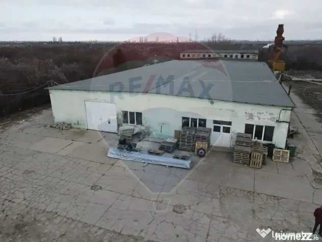 Spațiu industrial hale cu teren in zona Mihai Bravu Ploi...