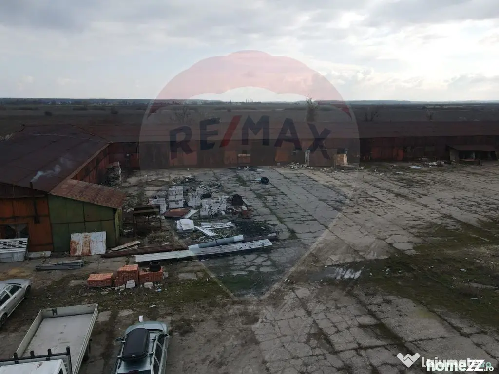 Spațiu industrial hale cu teren in zona Mihai Bravu Ploi...