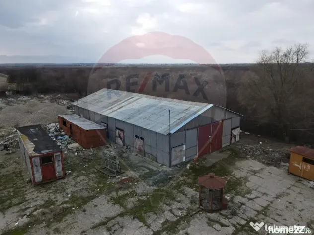 Spațiu industrial hale cu teren in zona Mihai Bravu Ploi...