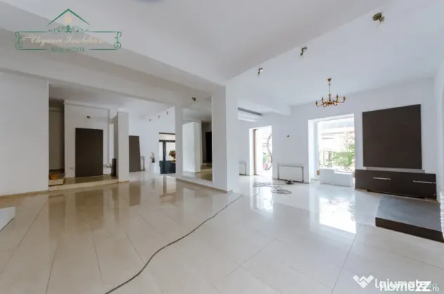 Spațiu Comercial/Showroom 380 mp utili, Terasă 75 mp, Zona