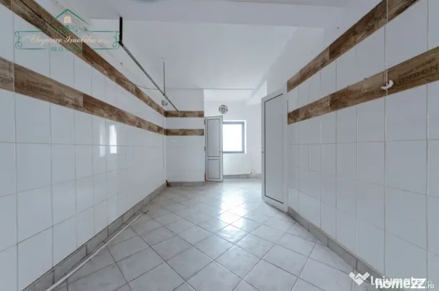Spațiu Comercial/Showroom 380 mp utili, Terasă 75 mp, Zona
