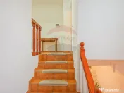 CENTRAL - Vila DE INCHIRIAT - pretabila diverse businessuri 