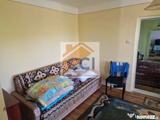 Casa in mediu rural cu teren