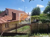 Casa in mediu rural cu teren