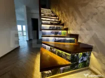Duplex de lux cu curte de 300 mp – rafinament, lumină și