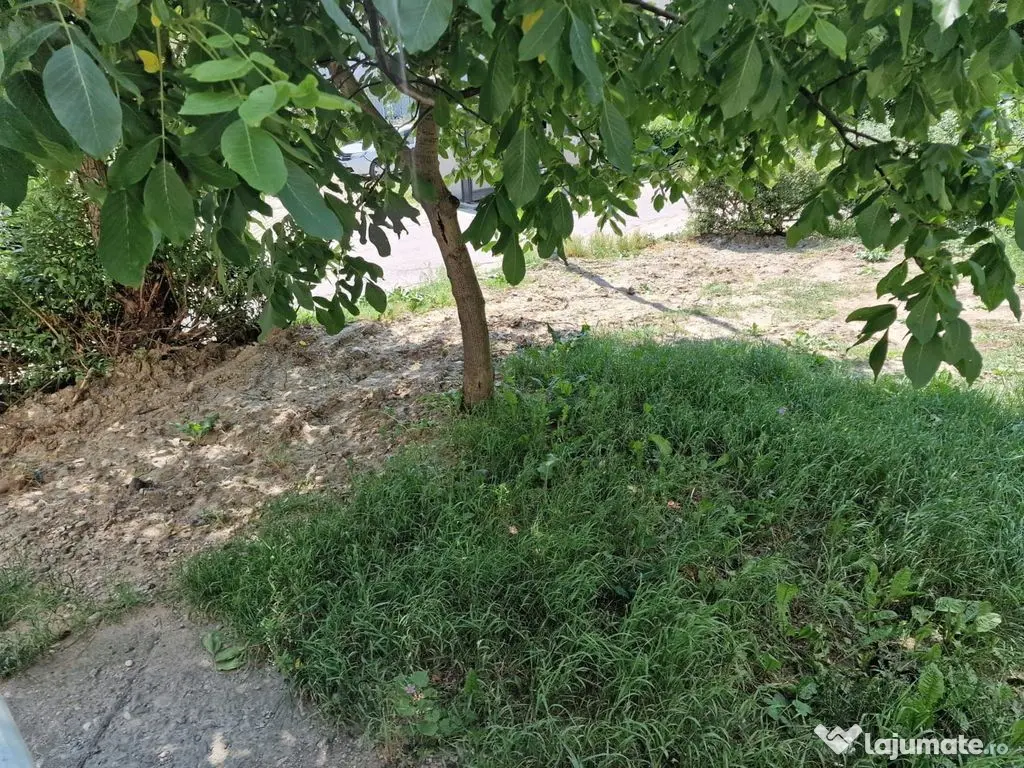 țApartament cu 2 camere de vânzare în zona Mioritei