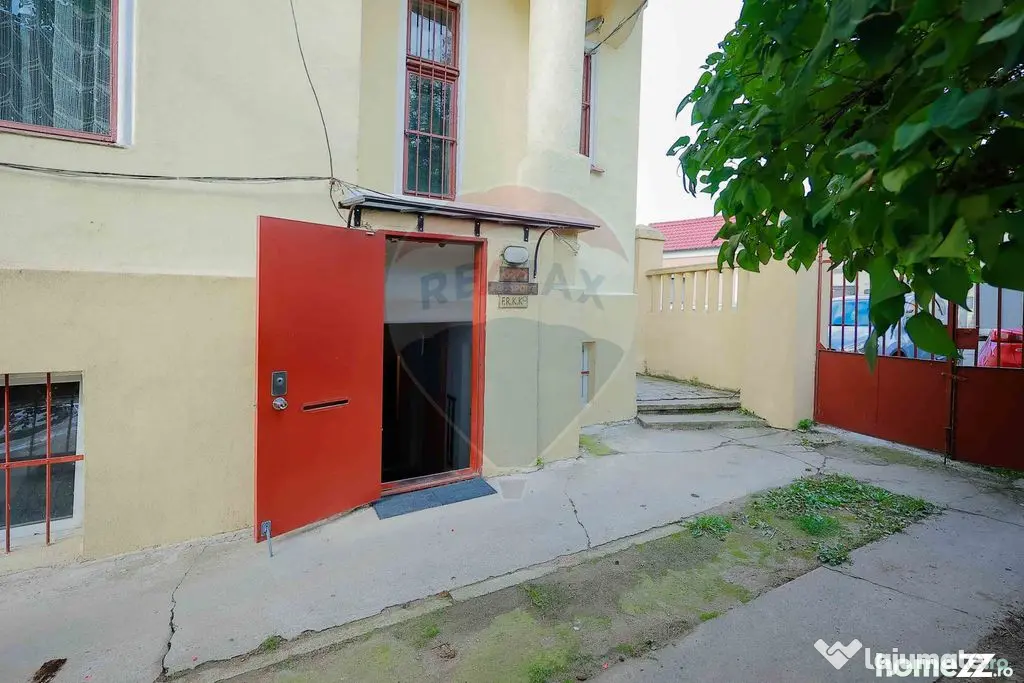 Spațiu comercial de vânzare situat ultracentral, str. G... - Oradea (Bihor)