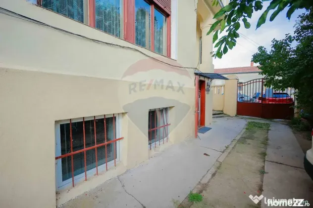 Spațiu comercial de vânzare situat ultracentral, str. G... - Oradea (Bihor)
