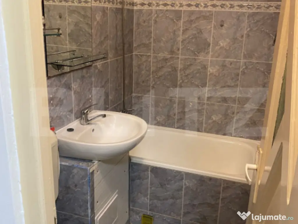 Apartament 2 camere, 35 mp, zona Sfanta Vineri