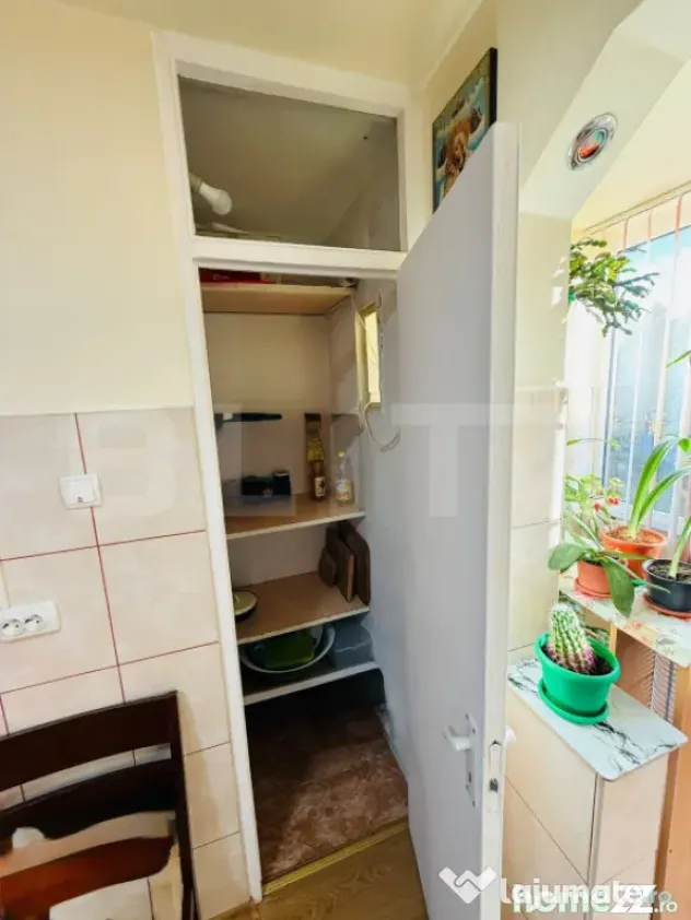 Apartament 2 camere, 49 mp, zona Tractorul
