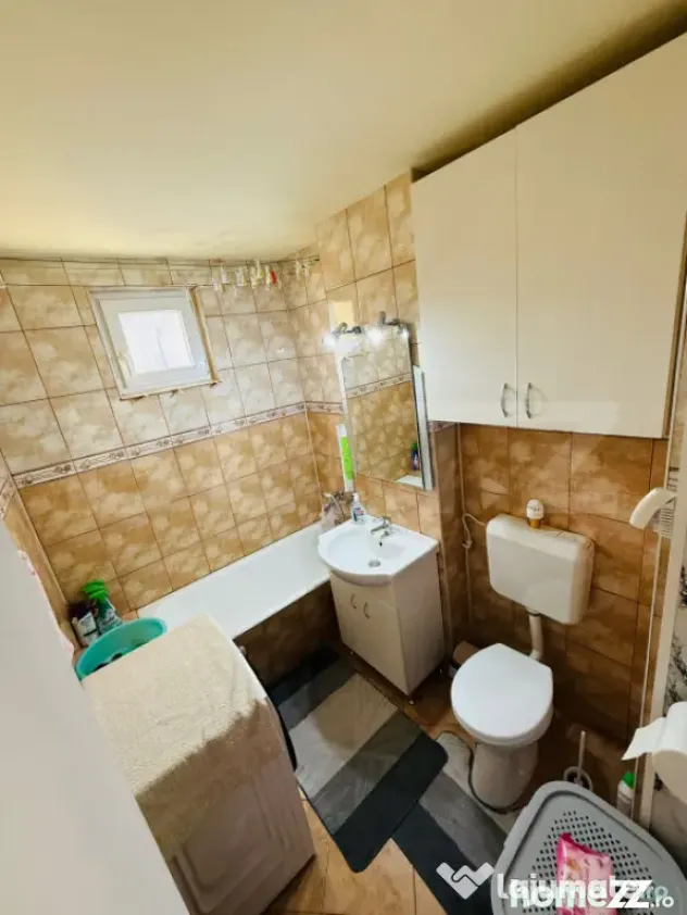 Apartament 2 camere, 49 mp, zona Tractorul