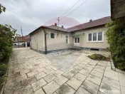 Casă / Vilă cu 5 camere de vânzare în Aleșd zona Ult... 