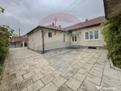 Casă / Vilă cu 5 camere de vânzare în Aleșd zona Ult... 