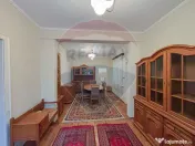 Casă / Vilă cu 5 camere de vânzare în Aleșd zona Ult... 